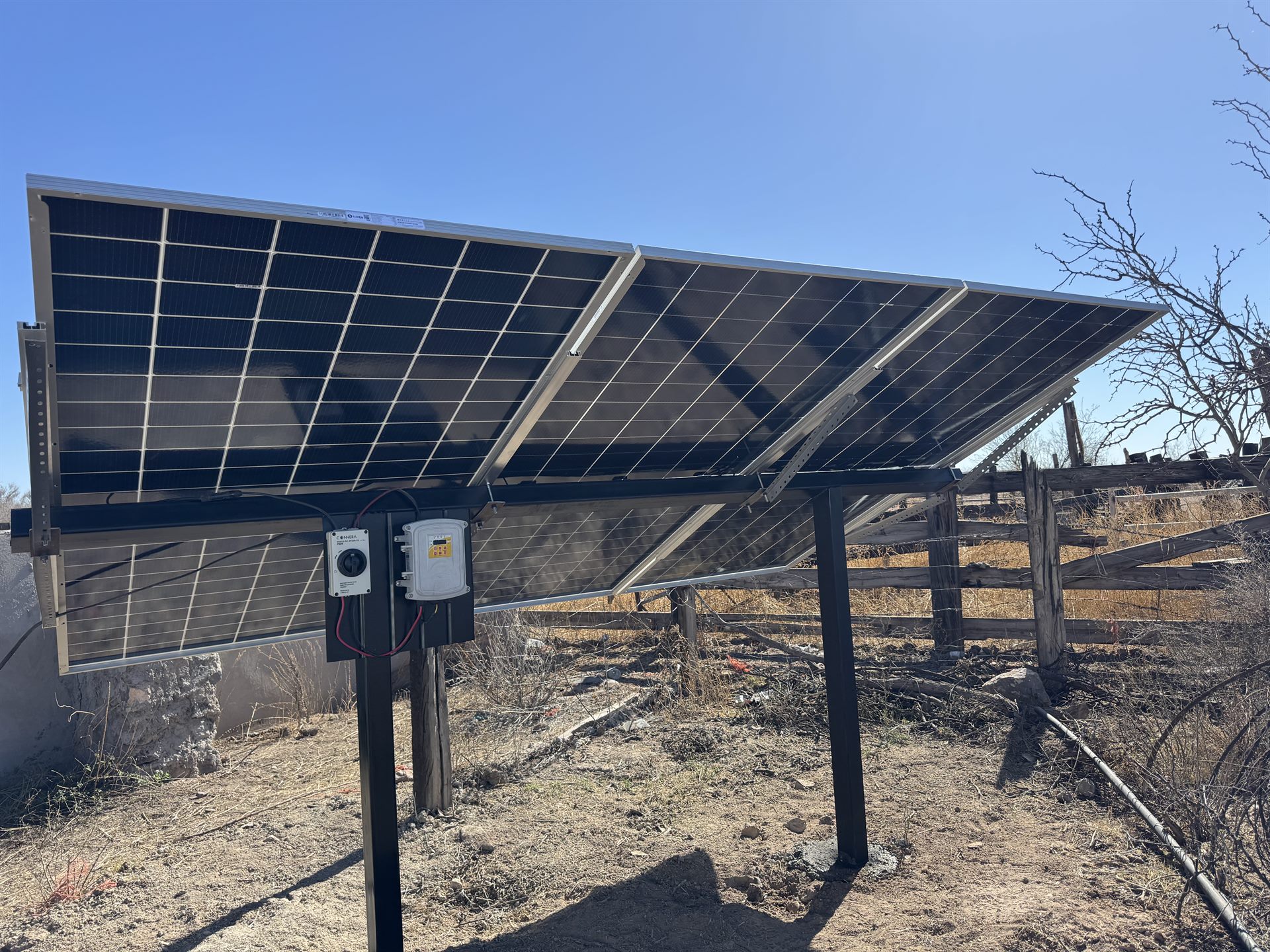 Panel solar con controlador y seguimiento BOSOL